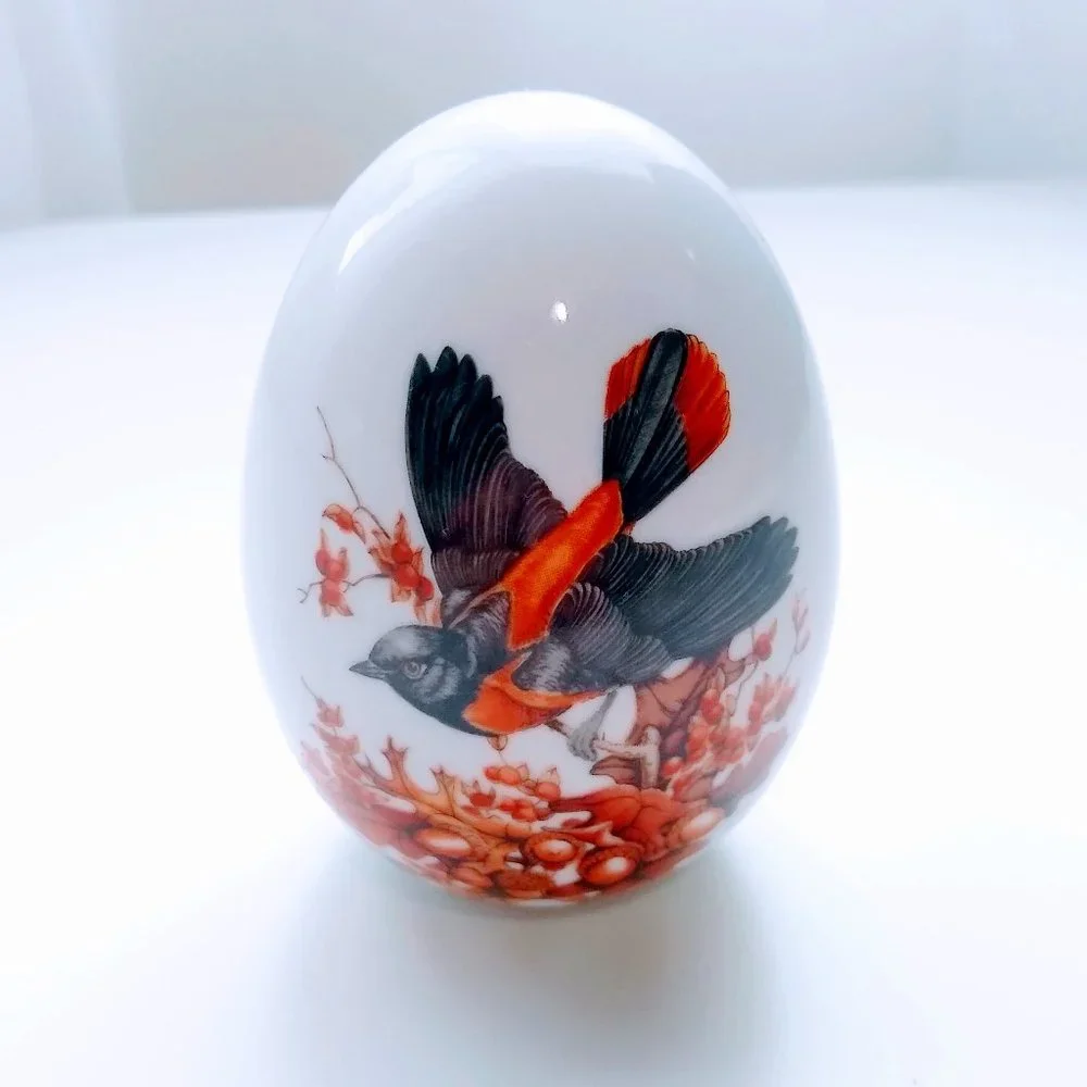AVON FOUR SEASONS PORCELAIN EGGS - AUTUMN - Picture 2 of 6